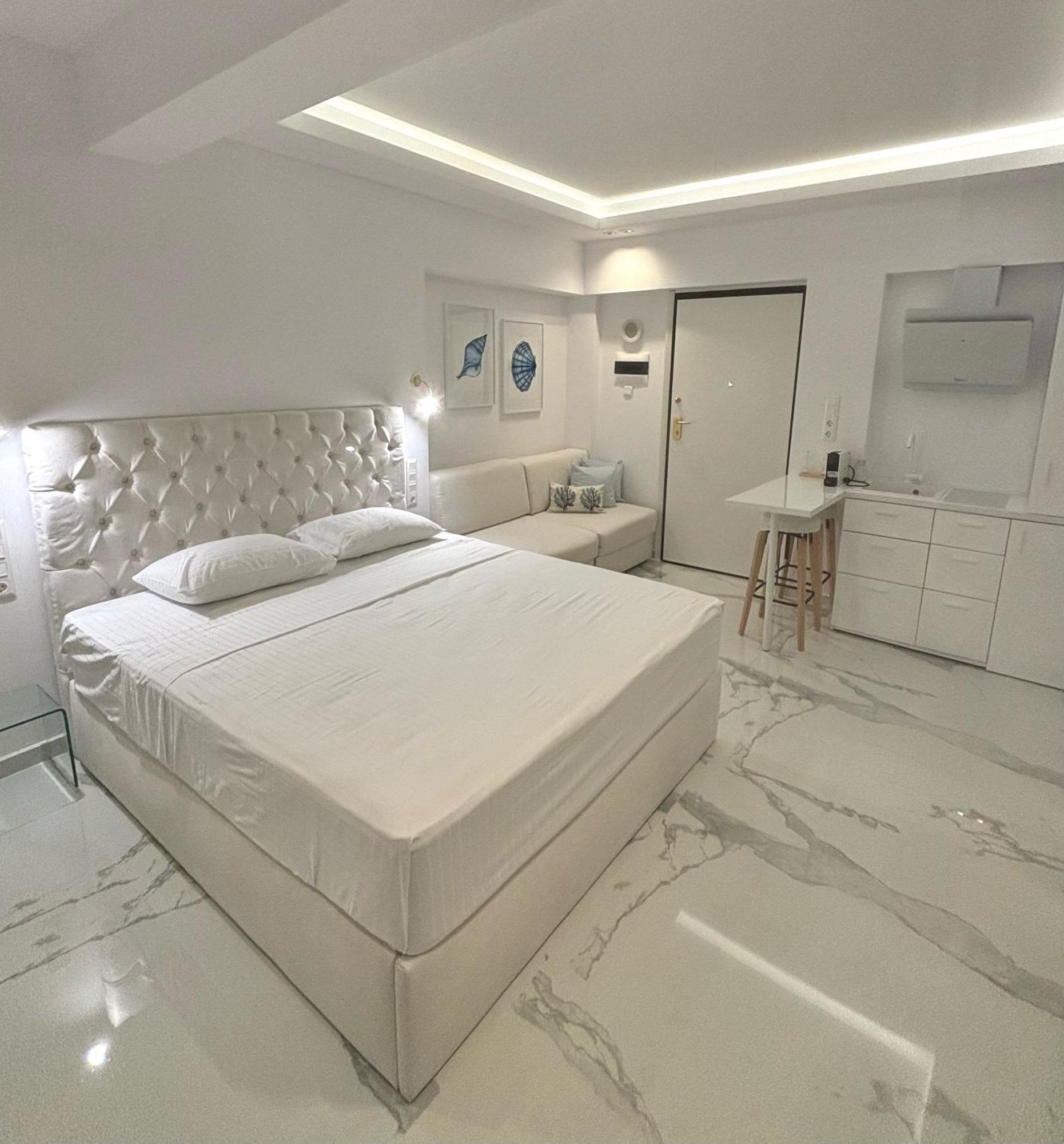 Eterna Mare Apartment นิกิติ ภายนอก รูปภาพ