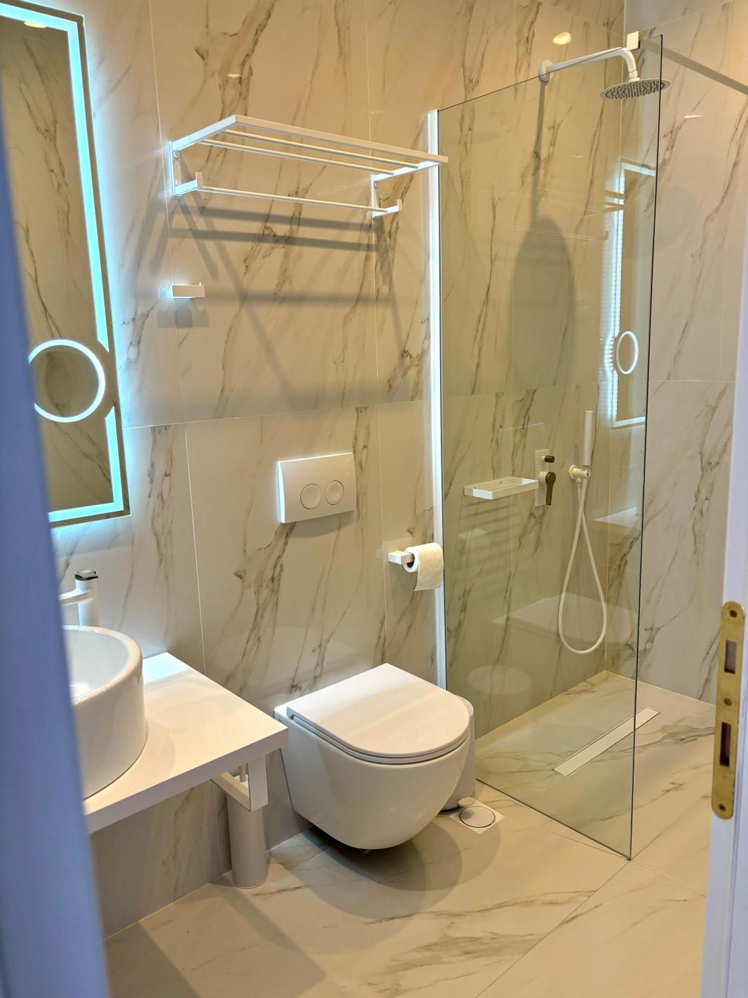 Eterna Mare Apartment นิกิติ ภายนอก รูปภาพ